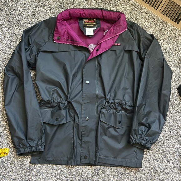 Stearn’s women’s Dry Wear charcoal and deep purple jacket size small - Picture 7 of 10